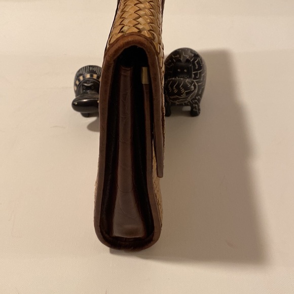 Raffia Straw Bag. Lord and Taylor. Very unique. - Picture 3 of 9